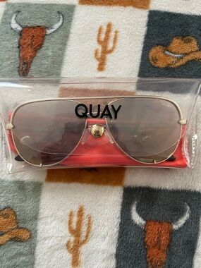 Quay Australia Women’s Gold Aviator Sunglasses with Pink Lenses